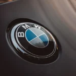 Maşina viitorului prezentată de BMW. Vorbeşte cu oamenii şi îşi schimbă culoarea ca un cameleon
