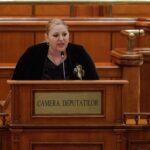 Șoșoacă anunță că SOS depune o moțiune de cenzură împotriva Guvernului Bolojan: „O facem noi, voi semnați-o”