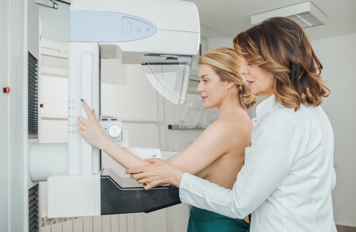 Cancerul de sân depistat la timp poate fi vindecat! Ce este mamografia?