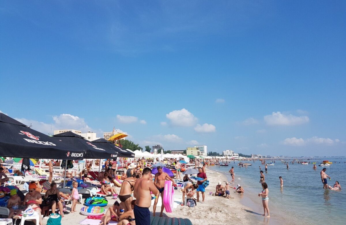 Creşterea concentraţiei de E.coli din apa Mării Negre nu se încadrează în „situaţie anormală”, potrivit INSP