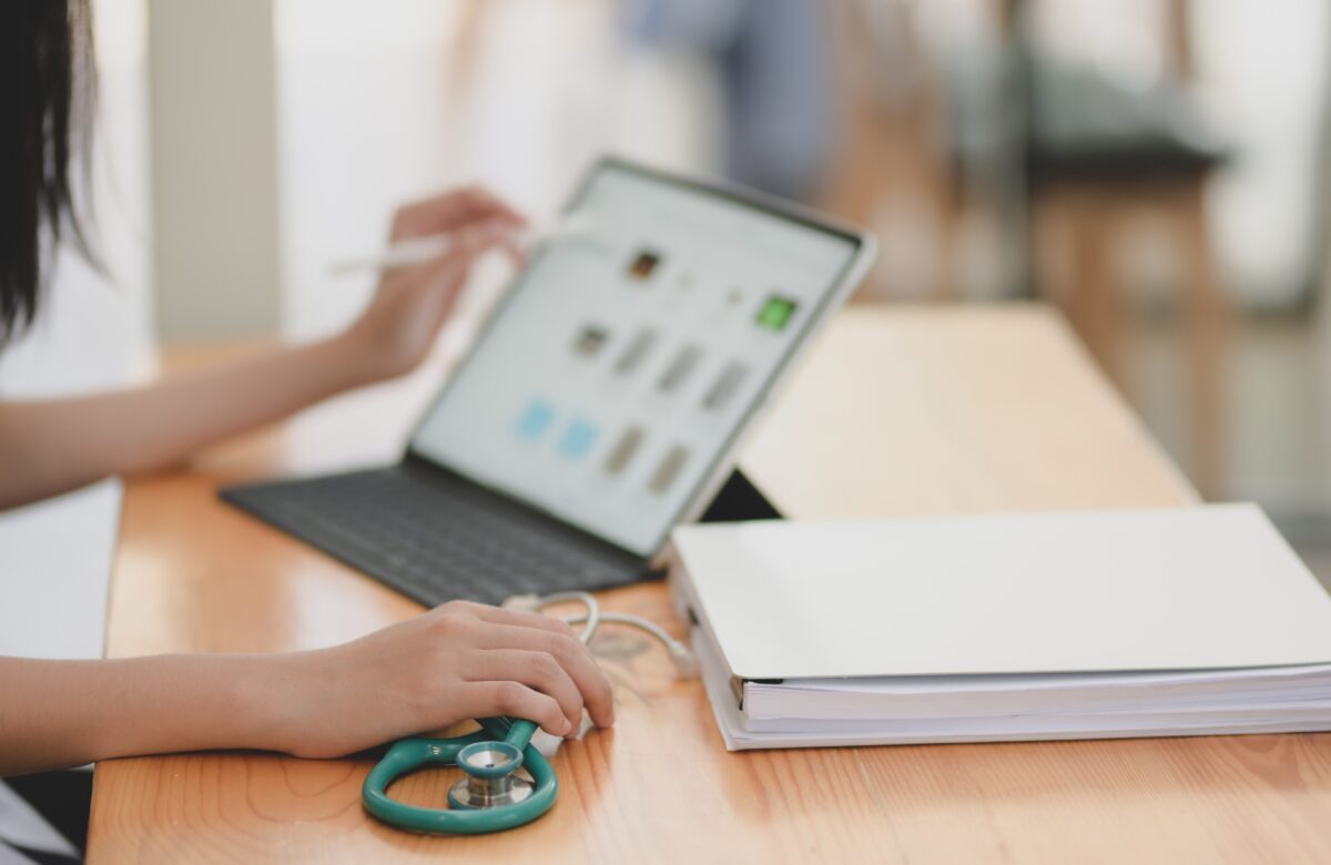 Cancerul de sân depistat la timp poate fi vindecat! Informații utile despre mamografie