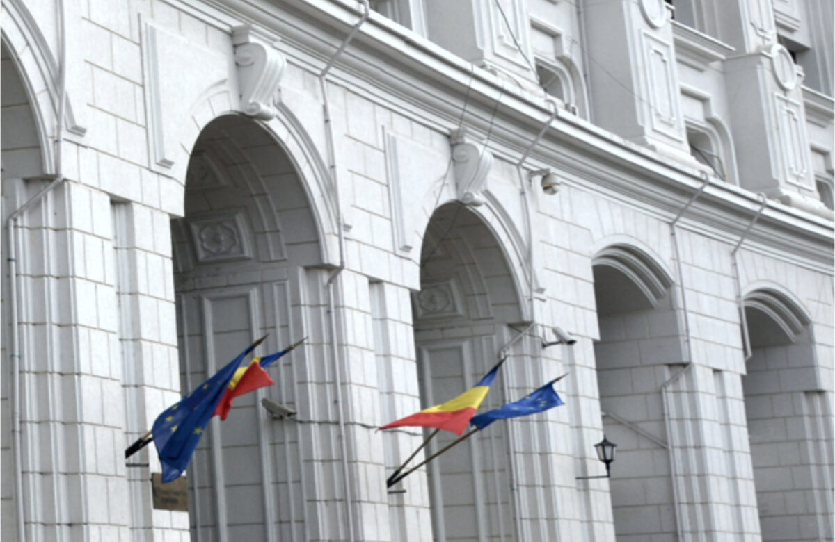 Toate firmele din România vor fi obligate să factureze electronic toate tranzacțiile. De când intră în vigoare măsura și pentru cât timp