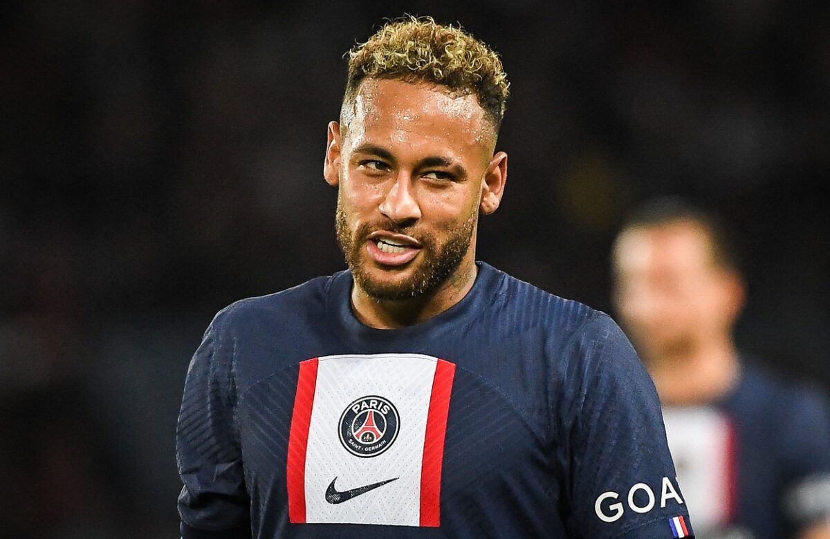 Cel mai mare fan al lui Neymar îi lasă toată averea superstarului