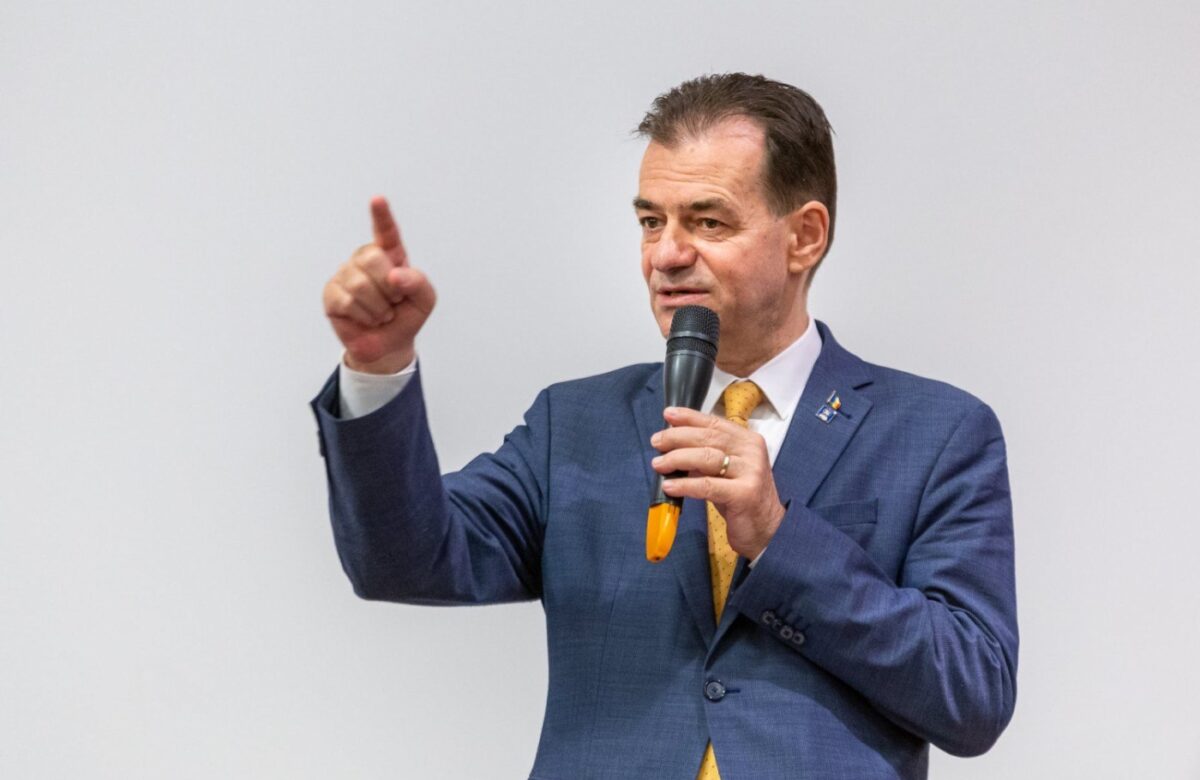 Ludovic Orban cere concedierea a 200.000 de bugetari şi eliminarea voucherelor de vacanţă