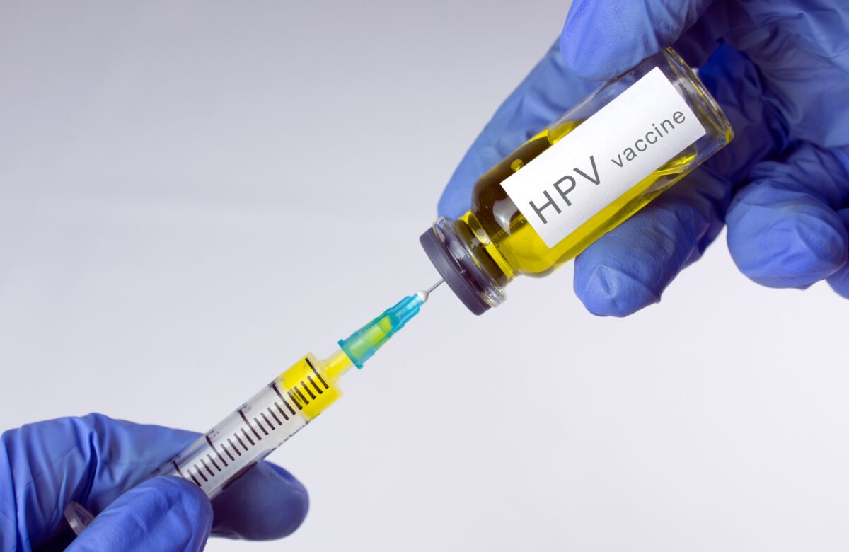 Cum decurge vaccinarea anti-HPV în România. Compensarea a dus la creșterea ratei de imunizare