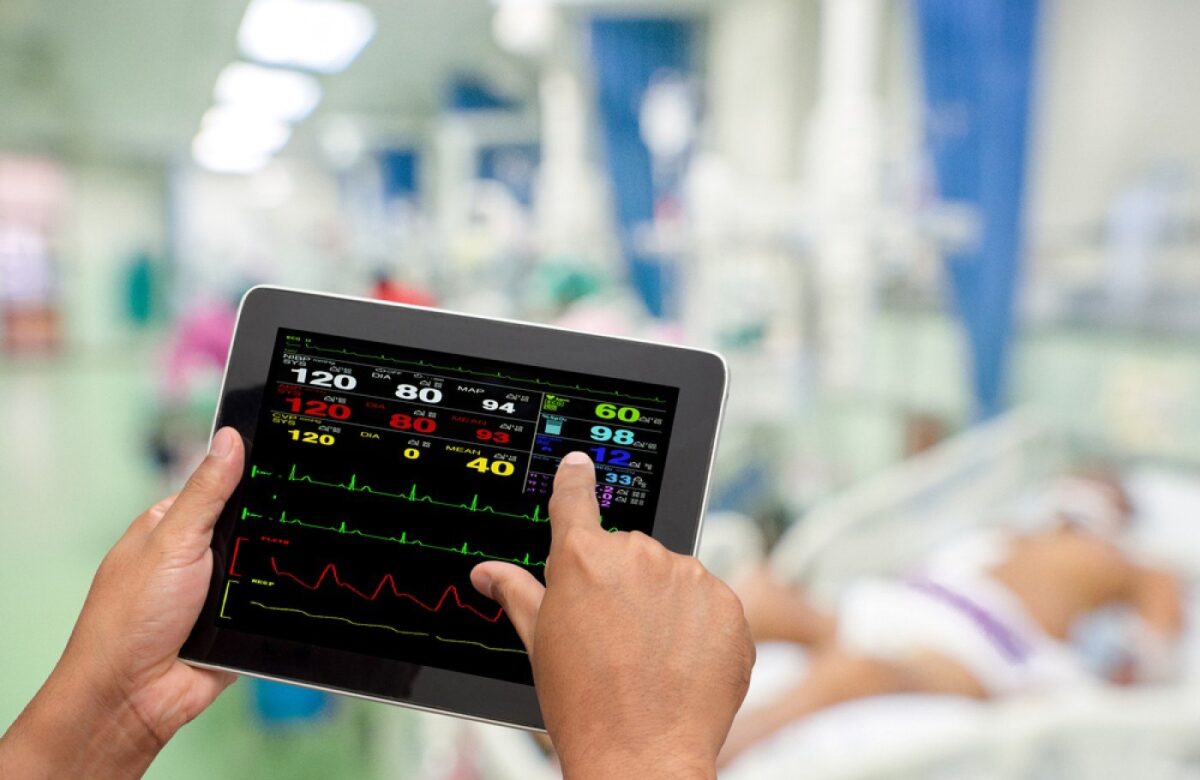 AI în medicină: limitele de securitate. Expert: „Cel mai îngrijorător scenariu nu este furtul de date”