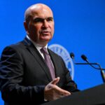 Mesajul premierului Bolojan de Anul Nou: „Anul viitor putem depăși greutățile și construi un viitor mai bun pentru România”