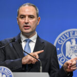 Ministrul Finanțelor spune că încă nu este momentul pentru creşterea salariului minim