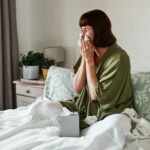 Peste 80.000 de cazuri de infecții respiratorii într-o săptămână. Au apărut și primele cazuri de gripă. Avertismentul medicilor pentru acest sezon