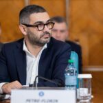Ministrul Muncii îl sfidează pe Bolojan: Florin Manole anunță că nu va tăia posturi. „Ar putea alimenta extremismul”
