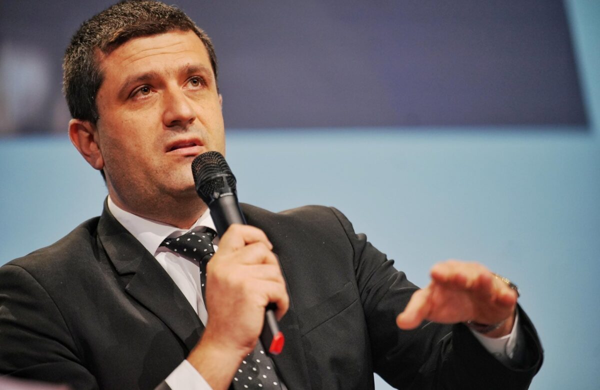 Controverse privind posibila incompatibilitate a ministrului Apărării. Radu Miruță ar fi anchetat de ANI SURSE