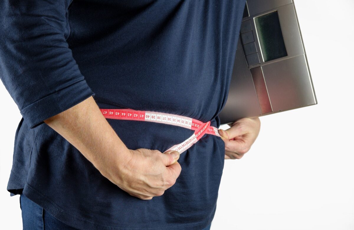 Boala care afectează 70% dintre adulți, iar cifrele continuă să crească. „Autocontrolul nu poate rezolva problema unui mediu obezogenic”