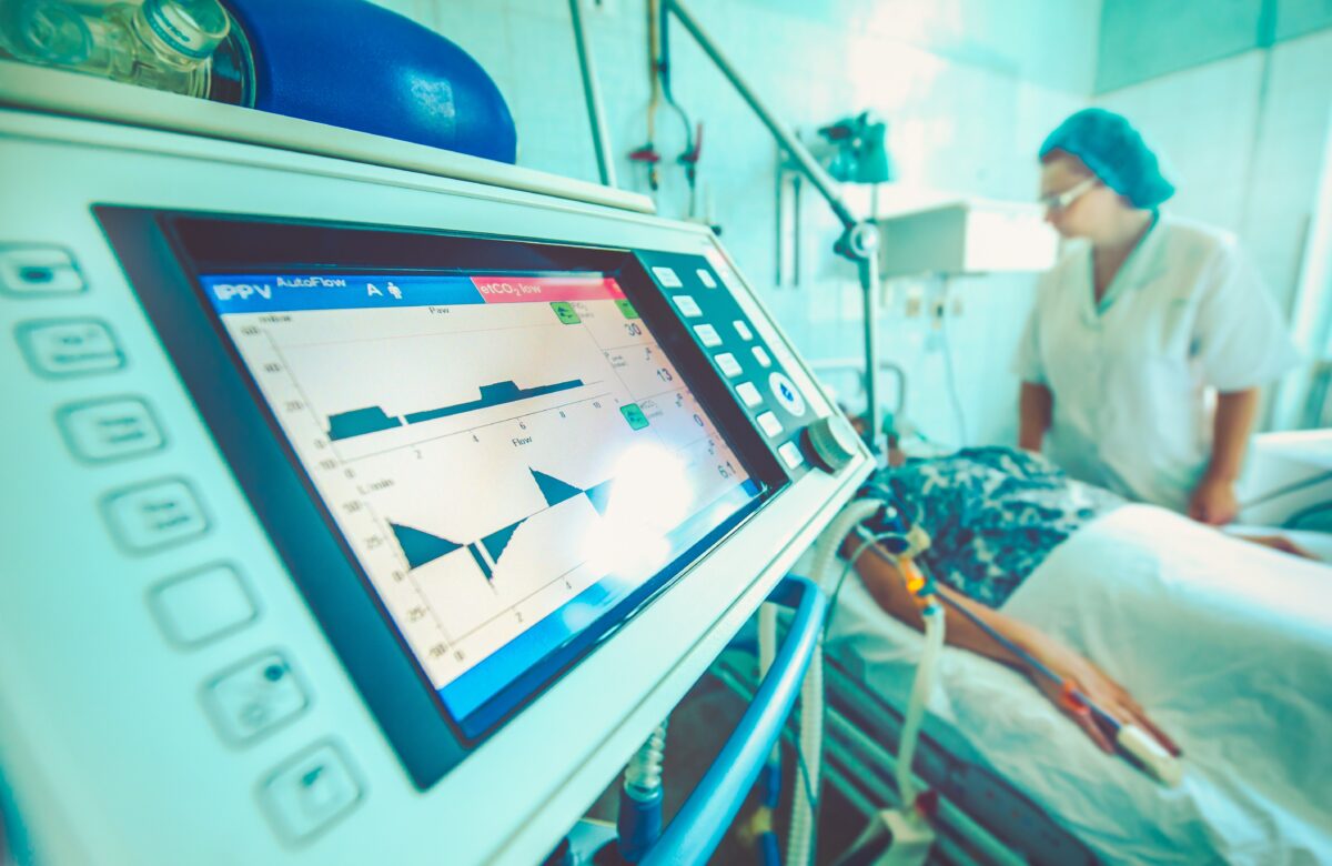 De ce ajung pacienții cu COVID-19 la ATI și în 2026? Explicațiile doctoriței Elena Copaciu