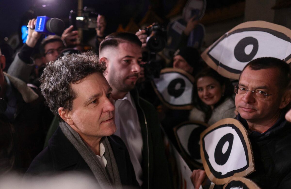 Radiografia revoltei: aproape 40% dintre români vor schimbarea sistemului politic „prin orice mijloace”