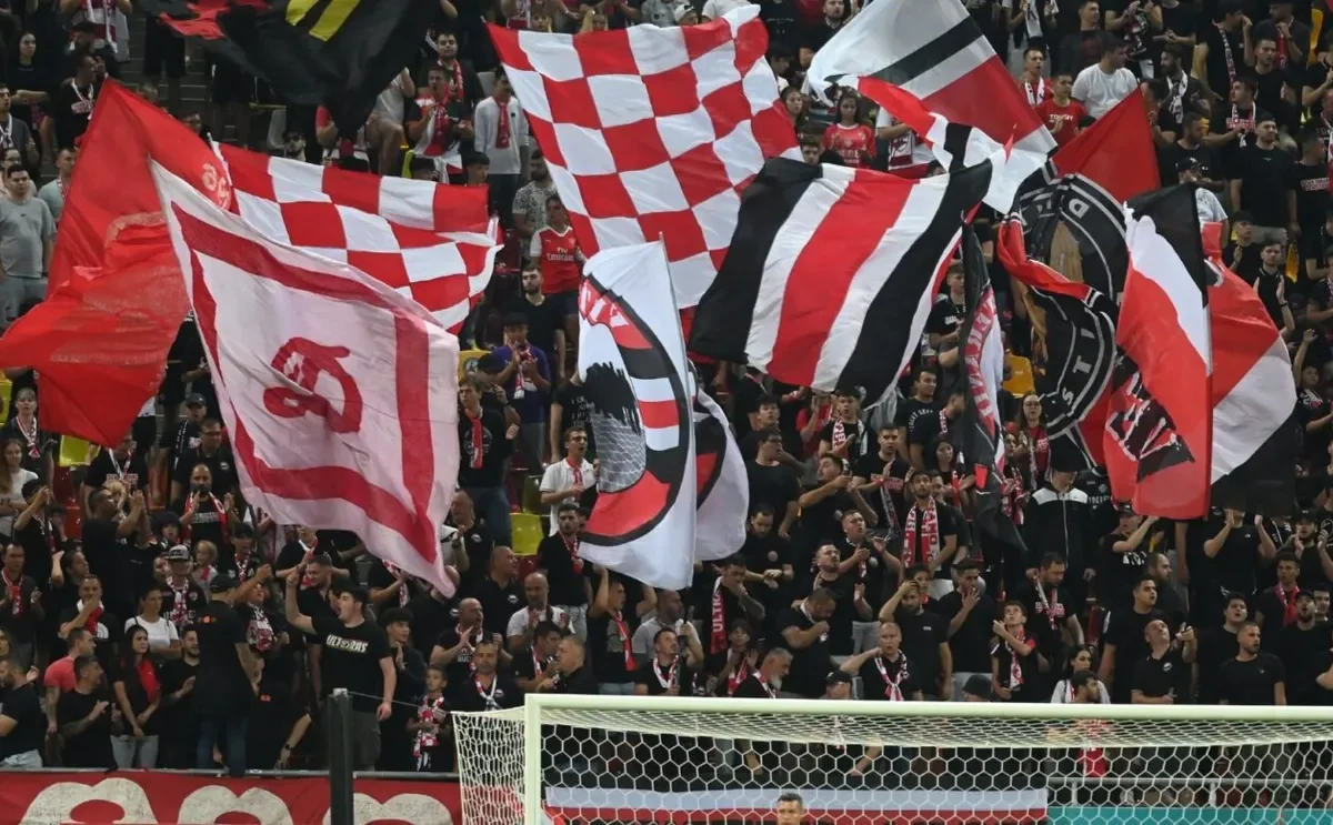 Surpriză pentru fanii lui Dinamo la meciul cu U Cluj. Cine dă lovitura de start