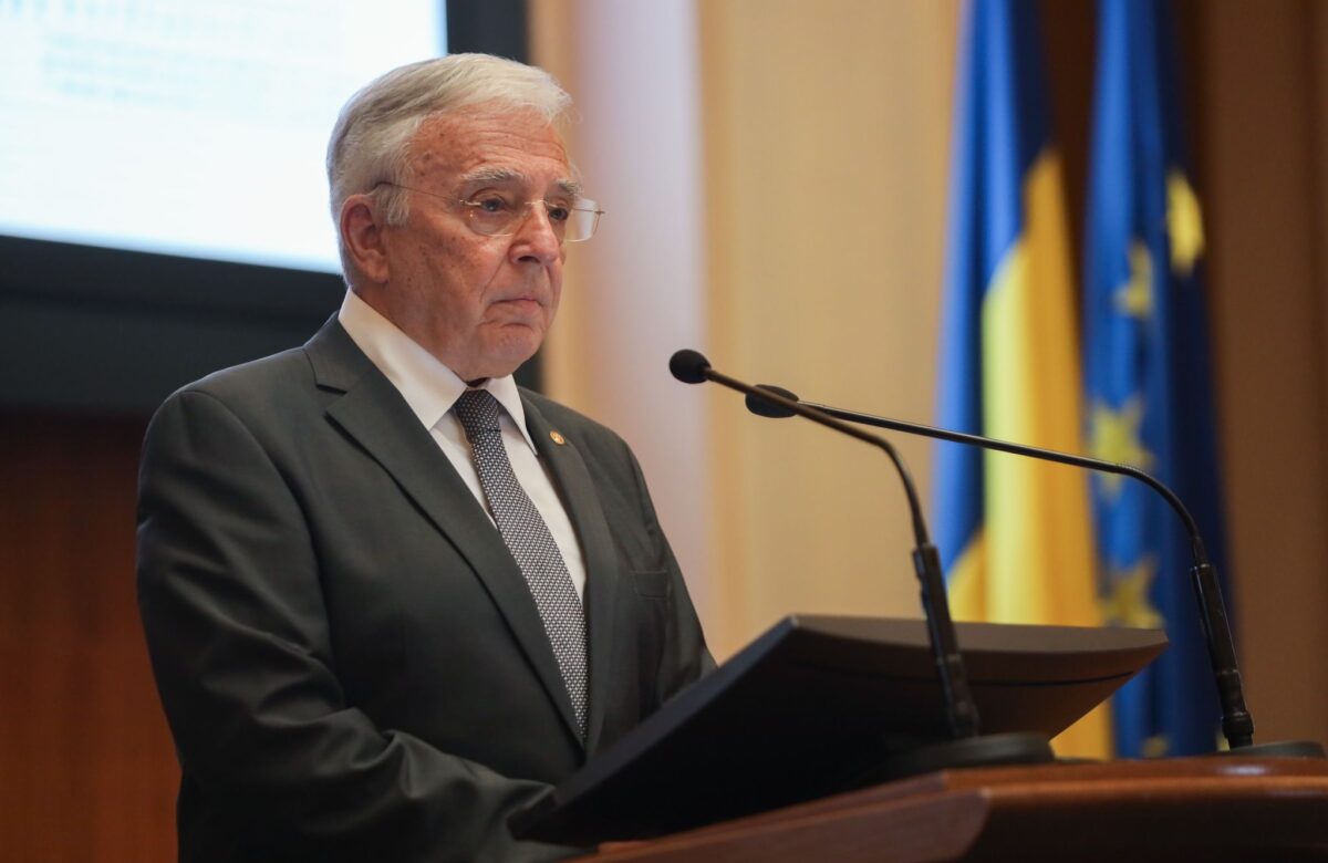 Bloomberg avertizează că BNR menține cele mai mari rate ale dobânzilor din UE. Scumpirea combustibilului ar putea duce inflația spre două cifre