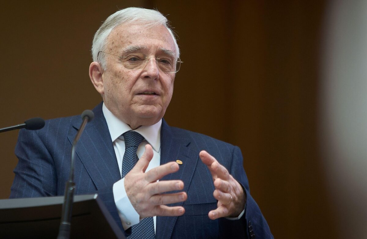 Dezvăluire Bloomberg despre România! 1 miliard de euro a cheltuit BNR pentru stabilizarea monedei numai în luna martie