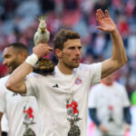 Secretul talismanului lui Bayern. Povestea neverosimilă a papagalului furat