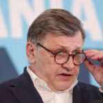 Crin Antonescu acuză presiuni politice din partea taberei lui Bolojan: „Vor să pună o presiune maximă asupra lui Nicușor Dan”