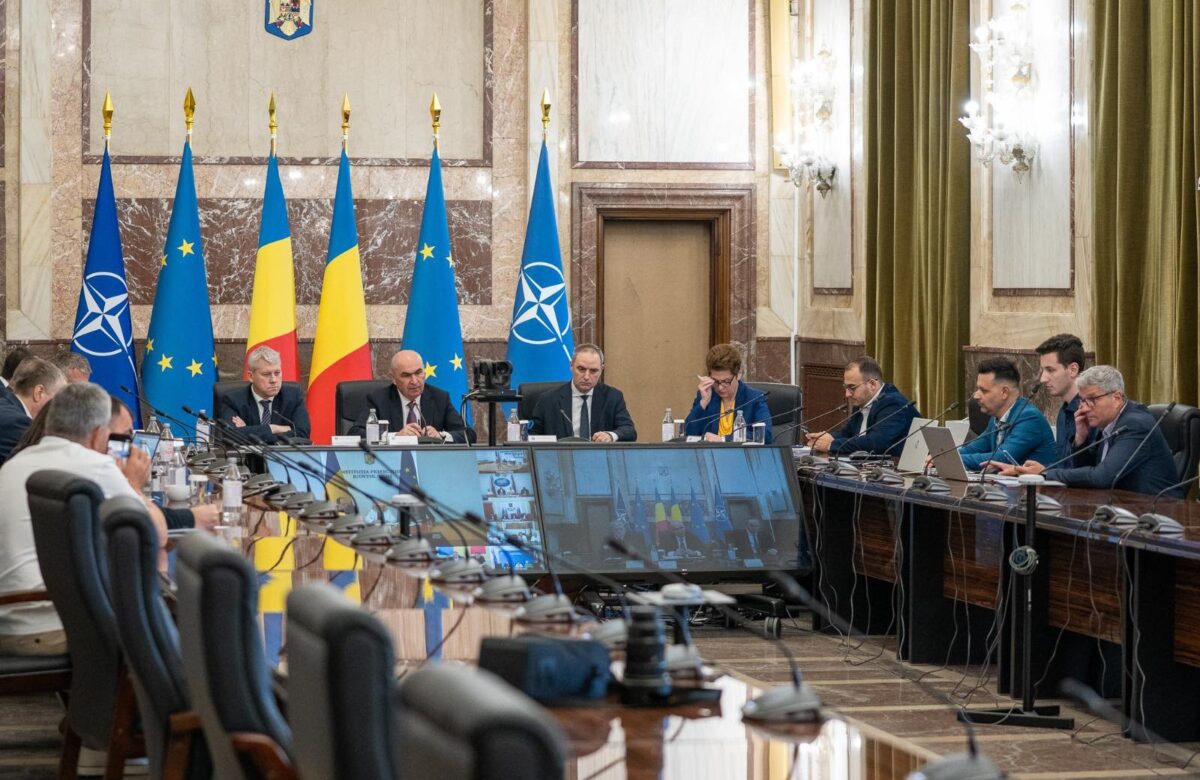 Bolojan cere urgent situația celor 10.000 de proiecte PNRR: România riscă să piardă fonduri europene pentru investițiile întârziate