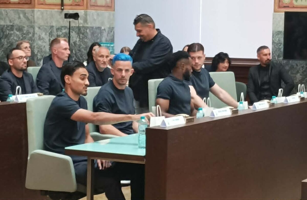 Campionii României au primit titlul de cetăţeni de onoare ai Craiovei
