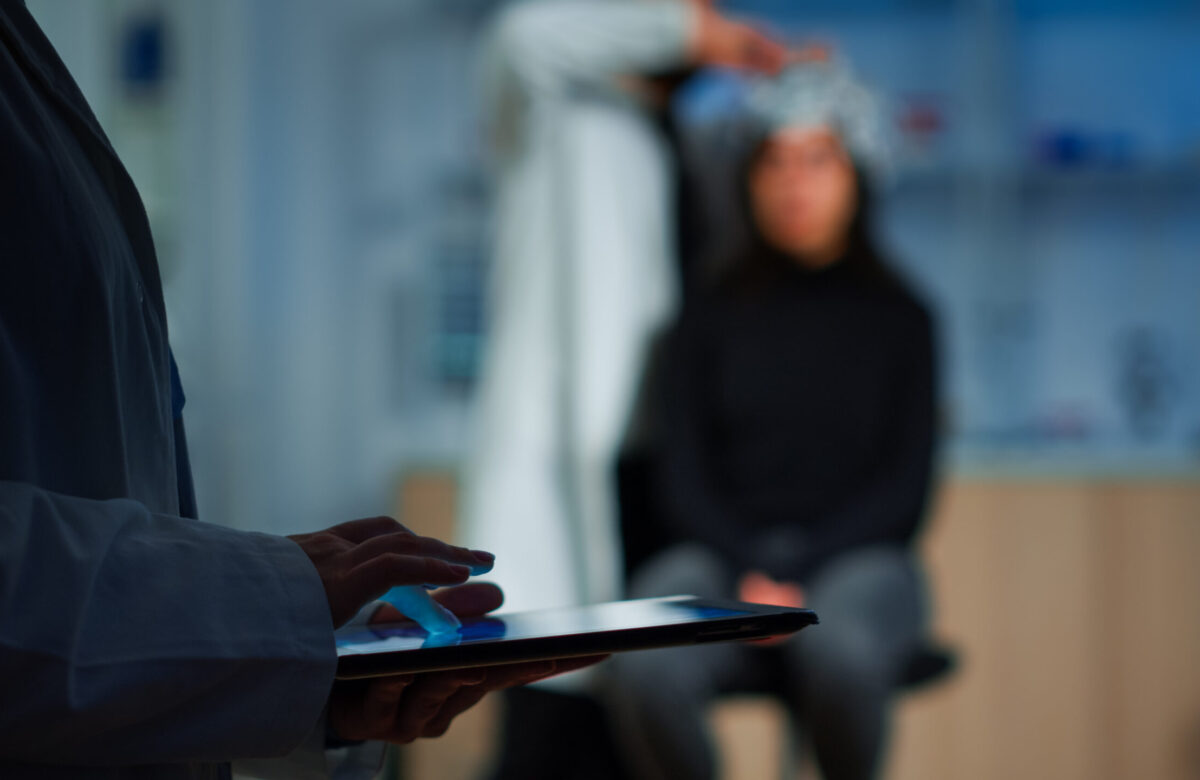 Aparatul din casă care îți dezvăluie identitatea cu precizie de 99,5%. Cum poți fi urmărit fără să știi