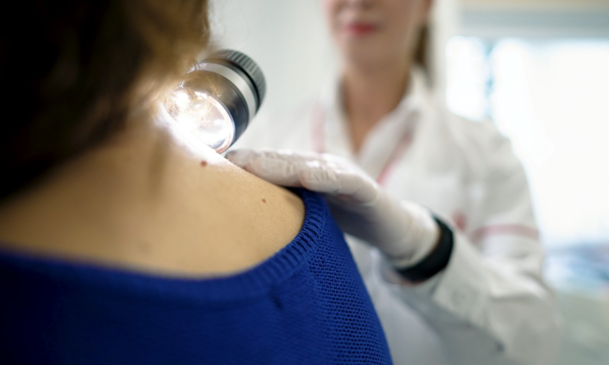 În București a fost deschis un centru dedicat diagnosticării și tratării melanomului