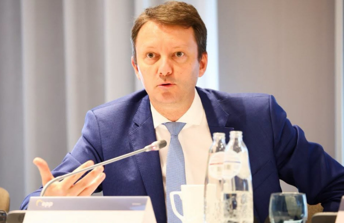 Siegfried Mureșan avertizează că Bolojan nu își dă demisia. „Partidul care a ruinat PNRR, adică PSD, cere acest lucru”