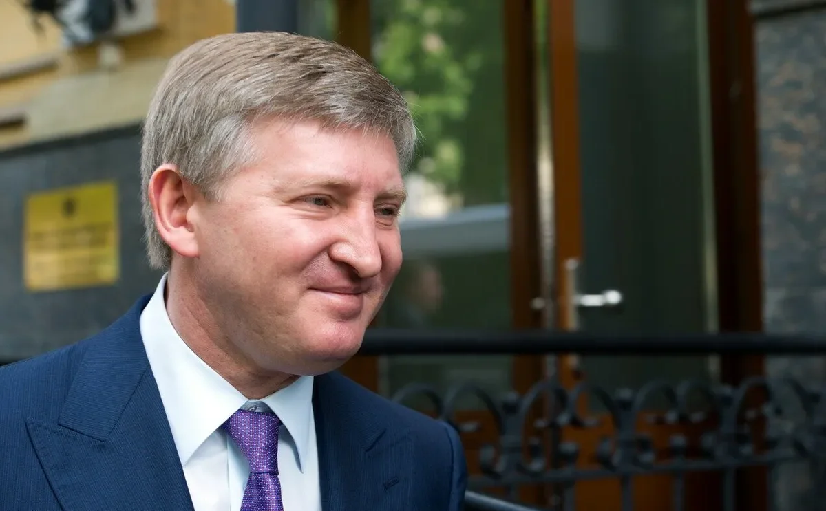 „N-a putut să zică „NU”. M-a sunat Arcadie”