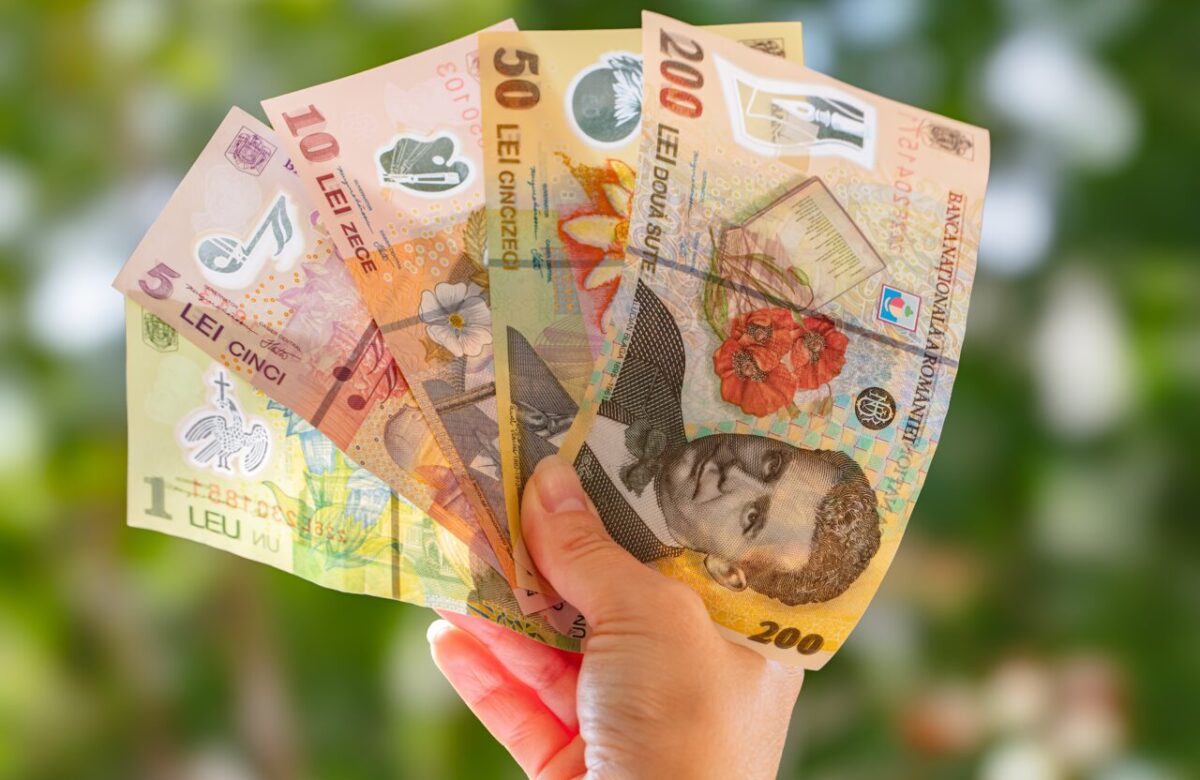 Unele conturi din Pilonul II de pensii au înregistrat creșteri și de 7000 de lei în ultimele luni. Cum a fost posibil și de unde vin banii