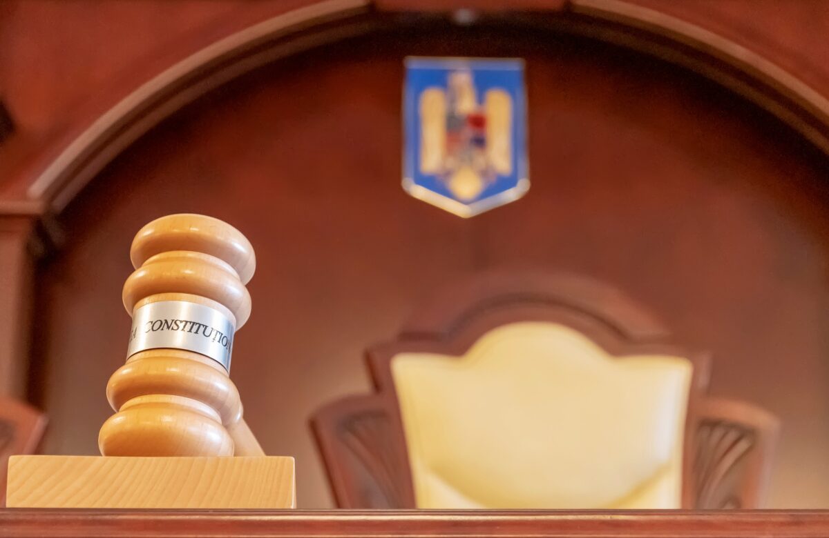 CCR discută luni sesizările privind legea ANI, contestată de PNL, USR și președintele Nicușor Dan