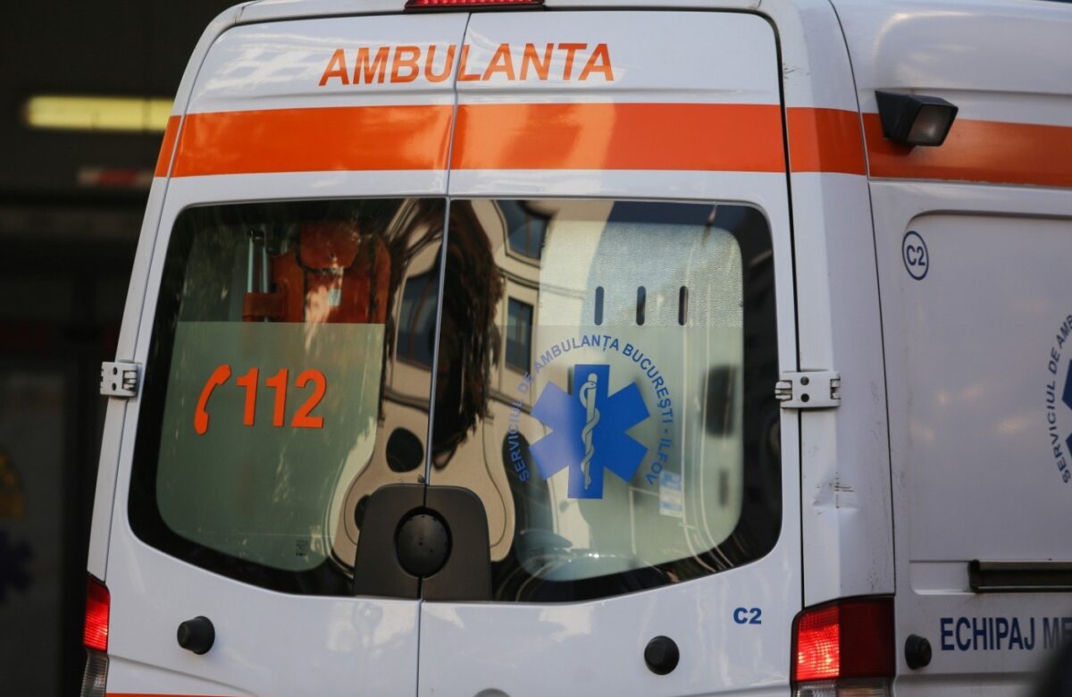 Criză la Ambulanță: 17 servicii județene nu au bani pentru cheltuielile lunii septembrie. Sindicaliștii cer intervenția președintelui