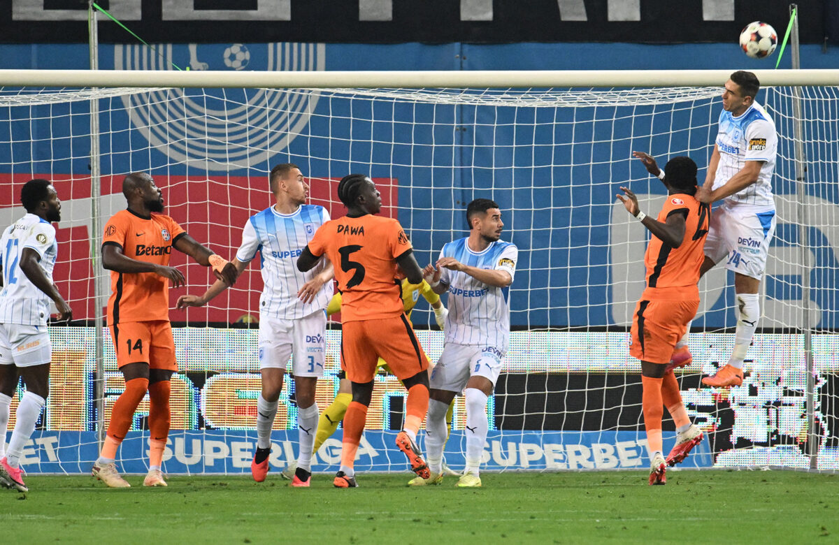 Gigi Becali s-a săturat după 45 de minute! Doi titulari, OUT de la FCSB la pauză cu Craiova