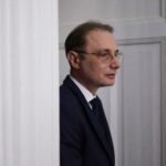 Trei scenarii pentru viitorul Guvern. Luca Niculescu a clarificat dacă va negocia cu AUR pentru susținerea Executivului său