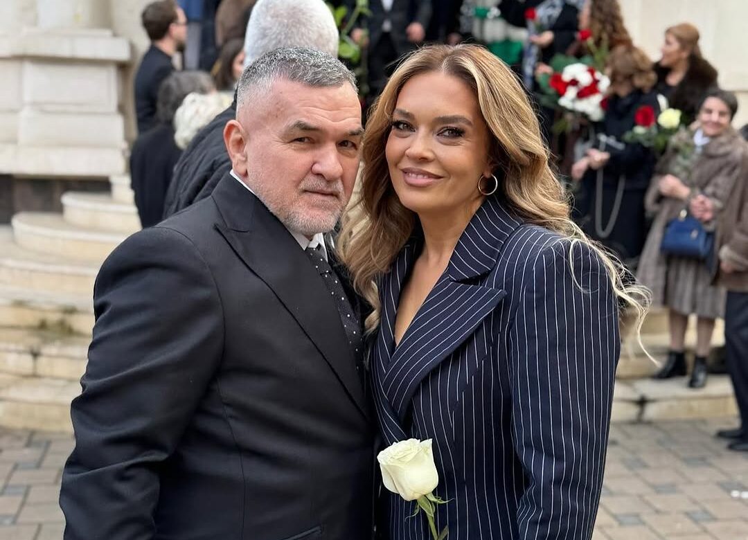 „Cadou? Eu sunt cel mai frumos cadou”. EXCLUSIV